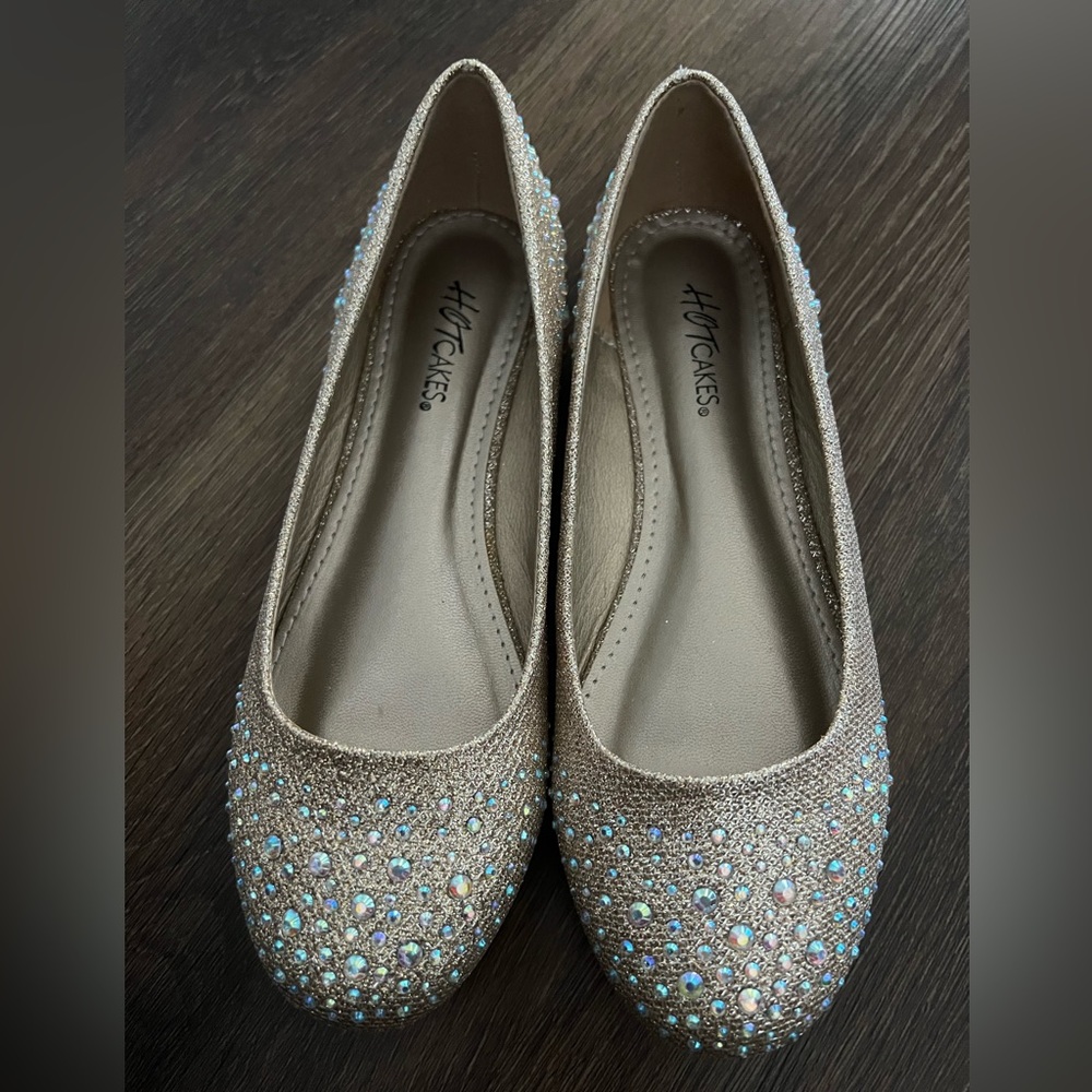 Hot Cakes girl ballet flats size 6